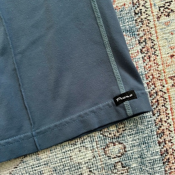 Vintage prana wide leg cropped yoga capri pants in blue | size medium - Picture 5 of 9